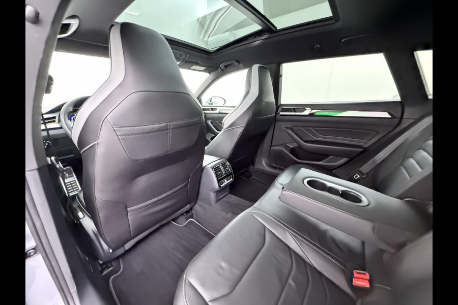 Volkswagen Arteon Shooting Brake 1.4 TSI eHybrid R-Line BINNEN + BUITEN PANO| NAPPALEDER SPORTSTOELEN| ELEK. STOEL MET MEMORY| ELEK. ACHTERKLEP| ACHTERBANK VERWARMD| CAMERA| STOELVERWARMING| CARPLAY| DODE HOEK SENSOR