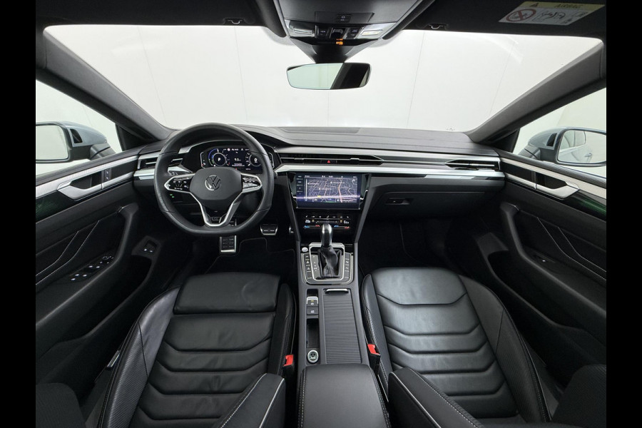 Volkswagen Arteon Shooting Brake 1.4 TSI eHybrid R-Line BINNEN + BUITEN PANO| NAPPALEDER SPORTSTOELEN| ELEK. STOEL MET MEMORY| ELEK. ACHTERKLEP| ACHTERBANK VERWARMD| CAMERA| STOELVERWARMING| CARPLAY| DODE HOEK SENSOR