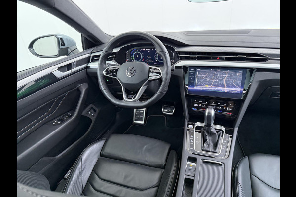 Volkswagen Arteon Shooting Brake 1.4 TSI eHybrid R-Line BINNEN + BUITEN PANO| NAPPALEDER SPORTSTOELEN| ELEK. STOEL MET MEMORY| ELEK. ACHTERKLEP| ACHTERBANK VERWARMD| CAMERA| STOELVERWARMING| CARPLAY| DODE HOEK SENSOR