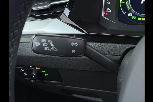 Volkswagen Arteon Shooting Brake 1.4 TSI eHybrid R-Line BINNEN + BUITEN PANO| NAPPALEDER SPORTSTOELEN| ELEK. STOEL MET MEMORY| ELEK. ACHTERKLEP| ACHTERBANK VERWARMD| CAMERA| STOELVERWARMING| CARPLAY| DODE HOEK SENSOR