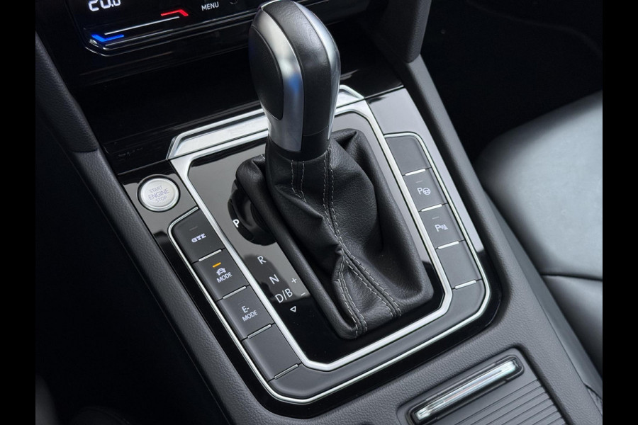 Volkswagen Arteon Shooting Brake 1.4 TSI eHybrid R-Line BINNEN + BUITEN PANO| NAPPALEDER SPORTSTOELEN| ELEK. STOEL MET MEMORY| ELEK. ACHTERKLEP| ACHTERBANK VERWARMD| CAMERA| STOELVERWARMING| CARPLAY| DODE HOEK SENSOR