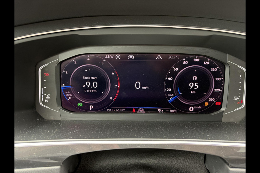 Volkswagen Tiguan 1.5 TSI ACT Highline Business R VAN: 30.900,- VOOR: 27.877,- UW WKVOORDEEL: 3.023,- | 3X R-LINE | R-LINE BINNEN + BUITEN + ONDERSTEL | PANORAMADAK | DIGITAAL COCKPIT | ACHTERUITRIJCAMERA | ONDERHOUDSHISTORIE COMPLEET | APPLE CARPLAY | TREKHAAK