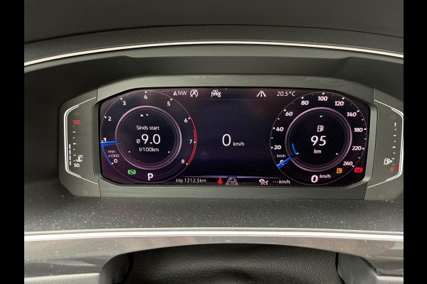 Volkswagen Tiguan 1.5 TSI ACT Highline Business R VAN: 30.900,- VOOR: 27.877,- UW WKVOORDEEL: 3.023,- | 3X R-LINE | R-LINE BINNEN + BUITEN + ONDERSTEL | PANORAMADAK | DIGITAAL COCKPIT | ACHTERUITRIJCAMERA | ONDERHOUDSHISTORIE COMPLEET | APPLE CARPLAY | TREKHAAK