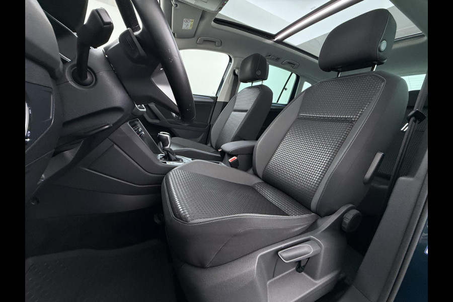 Volkswagen Tiguan 1.4 TSI eHybrid PHEV VAN: 30.900,- VOOR: 28.877,- UW WKVOORDEEL: 2.023,- | DIRECT LEVERBAAR | RECENT ONDERHOUD UITGEVOERD | 360 CAMERA ZICHT | STOEL- EN STUURWIELVERWARMING | PANORAMADAK | INCLUSIEF 12 MAANDEN BOVAG-GARANTIE