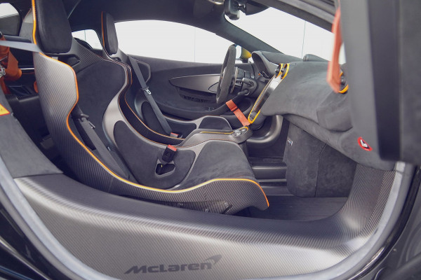 McLaren 620R 3.8 V8 / 1 of 225 / MSO R Pack / Bowers & Wilkins / MSO Defined Carbon Fibre / McLaren Track Telemetry