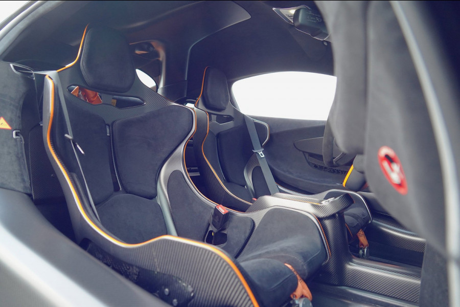 McLaren 620R 3.8 V8 / 1 of 225 / MSO R Pack / Bowers & Wilkins / MSO Defined Carbon Fibre / McLaren Track Telemetry