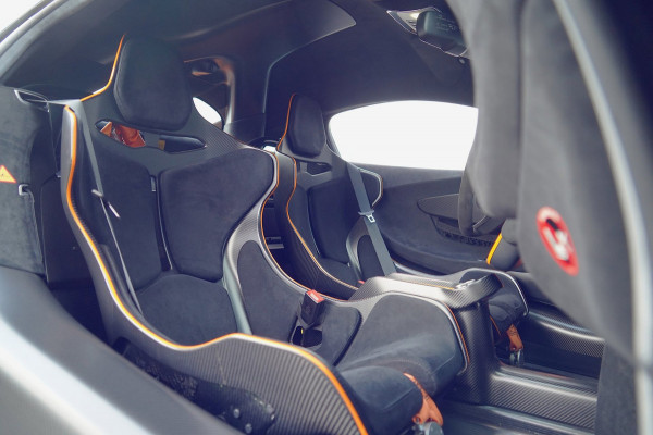 McLaren 620R 3.8 V8 / 1 of 225 / MSO R Pack / Bowers & Wilkins / MSO Defined Carbon Fibre / McLaren Track Telemetry