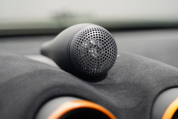 McLaren 620R 3.8 V8 / 1 of 225 / MSO R Pack / Bowers & Wilkins / MSO Defined Carbon Fibre / McLaren Track Telemetry