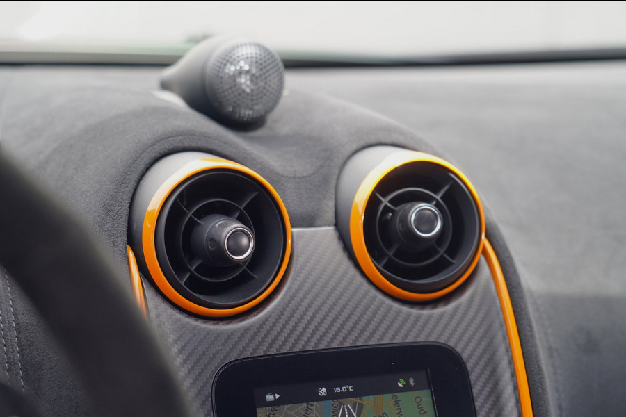 McLaren 620R 3.8 V8 / 1 of 225 / MSO R Pack / Bowers & Wilkins / MSO Defined Carbon Fibre / McLaren Track Telemetry