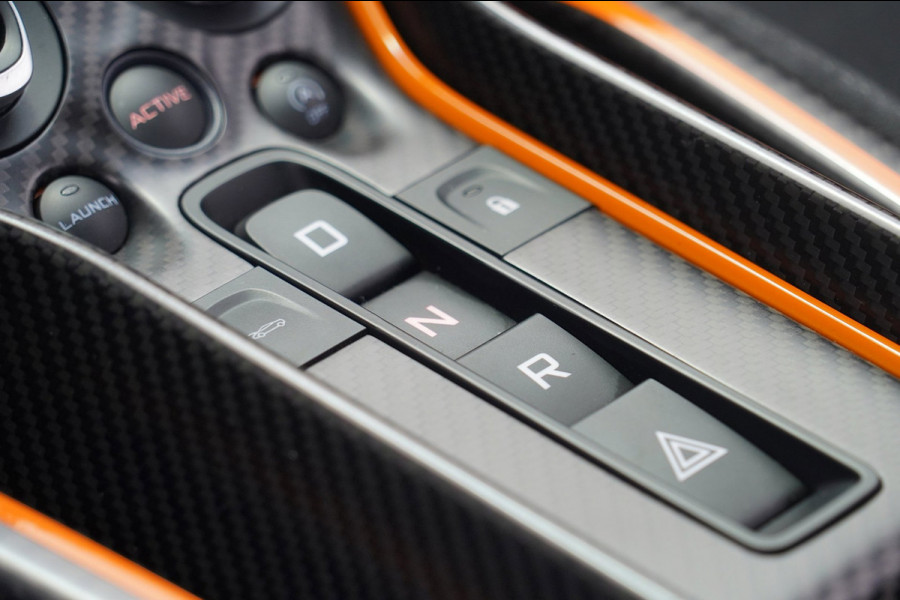 McLaren 620R 3.8 V8 / 1 of 225 / MSO R Pack / Bowers & Wilkins / MSO Defined Carbon Fibre / McLaren Track Telemetry