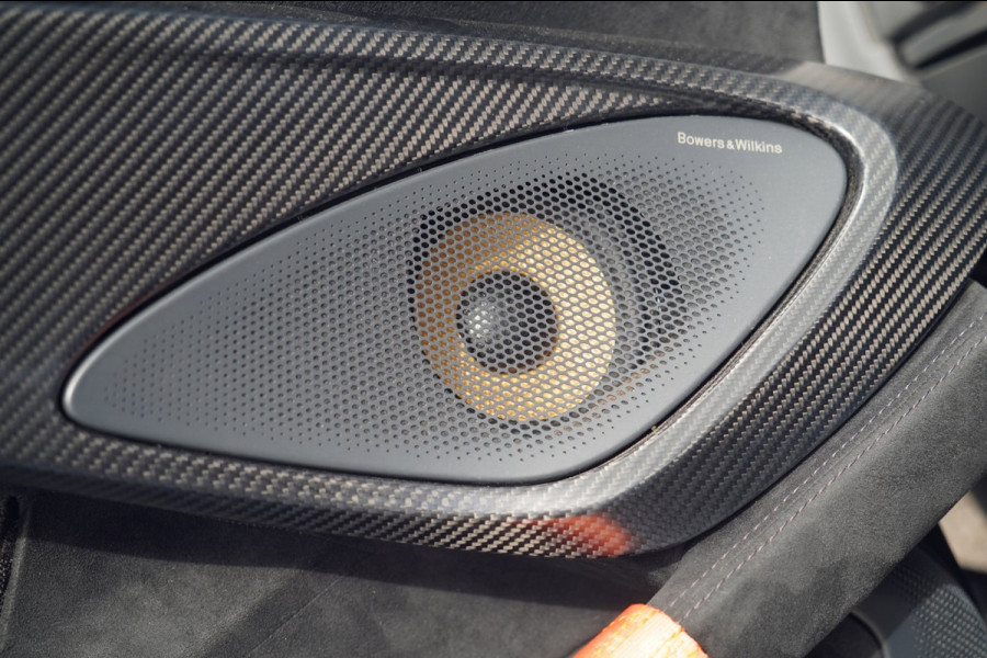 McLaren 620R 3.8 V8 / 1 of 225 / MSO R Pack / Bowers & Wilkins / MSO Defined Carbon Fibre / McLaren Track Telemetry