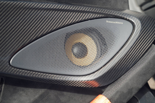 McLaren 620R 3.8 V8 / 1 of 225 / MSO R Pack / Bowers & Wilkins / MSO Defined Carbon Fibre / McLaren Track Telemetry
