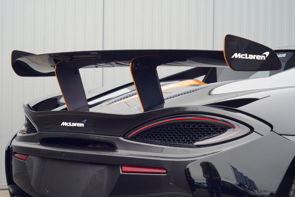 McLaren 620R 3.8 V8 / 1 of 225 / MSO R Pack / Bowers & Wilkins / MSO Defined Carbon Fibre / McLaren Track Telemetry