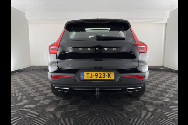 Volvo XC40 1.5 T3 R-Design *PANO | LEATHER-MICROFIBRE | FULL-LED | HARMAN/KARDON | HEATED-SPORTSEATS | DIGI-COCKPIT | NAVI-FULLMAP | ECC | PDC | CRUISE | TOWBAR | 18''ALU*