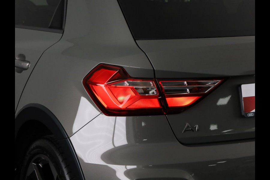 Audi A1 allstreet 30 TFSI Advanced edition 116pk | Lederen bekleding | Sonos | Stoelverwarming | Apple Carplay/-Andriod auto | 18 inch Lichtmetalen velgen | Verlengde garantie