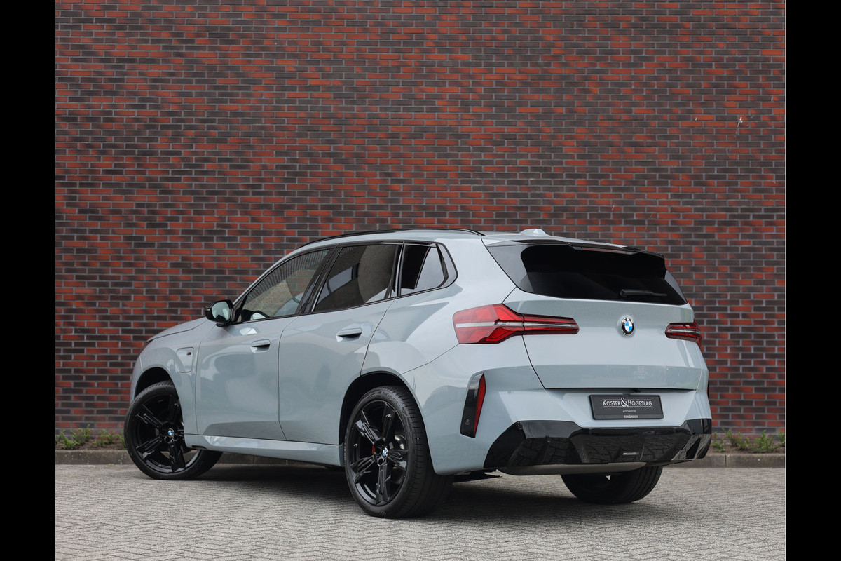 BMW X3 30e xDrive | Pano - Trekhaak - HUD