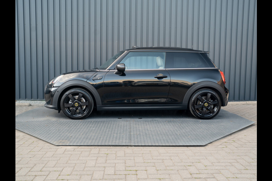 MINI Electric MINI Yours 33 kWh | Leder | Pano | Head Up | Harman/Kardon | Keyless | Camera | Prijs Rijklaar!!