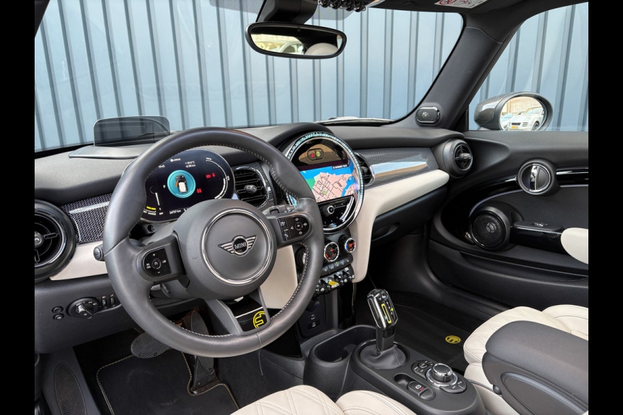 MINI Electric MINI Yours 33 kWh | Leder | Pano | Head Up | Harman/Kardon | Keyless | Camera | Prijs Rijklaar!!