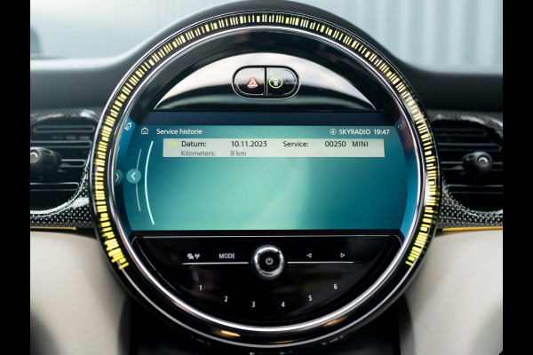 MINI Electric MINI Yours 33 kWh | Leder | Pano | Head Up | Harman/Kardon | Keyless | Camera | Prijs Rijklaar!!
