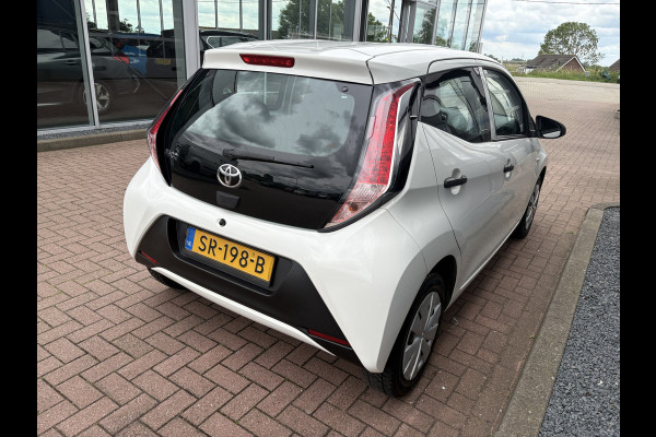 Toyota Aygo 1.0 VVT-i X-Fun 5-drs. AIRCO/MEDIA/LIMITER
