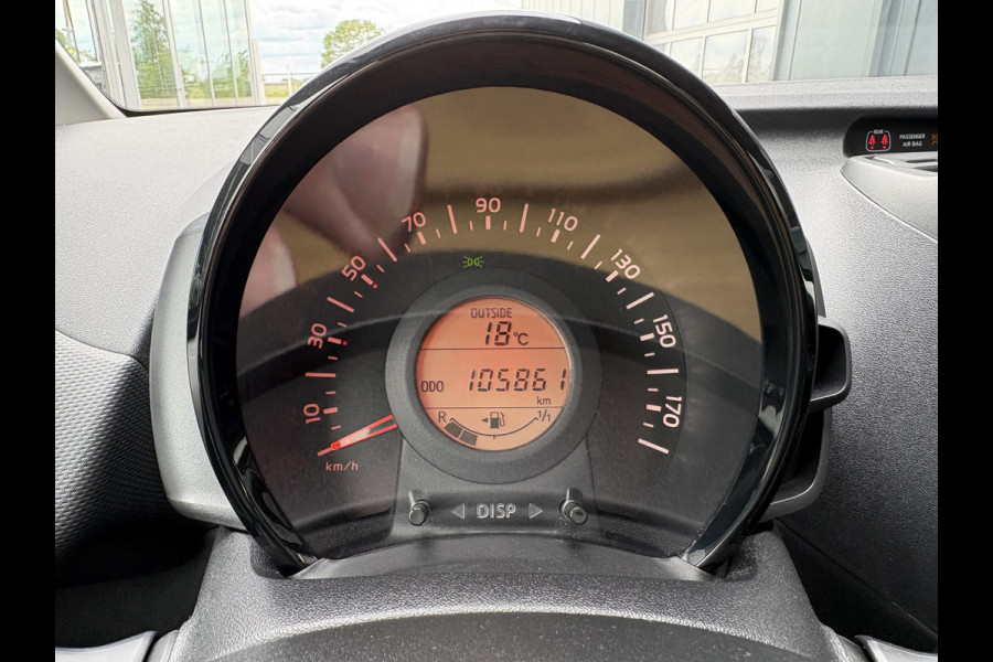 Toyota Aygo 1.0 VVT-i X-Fun 5-drs. AIRCO/MEDIA/LIMITER