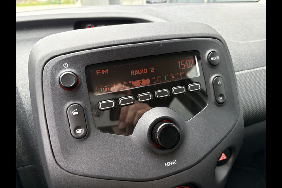 Toyota Aygo 1.0 VVT-i X-Fun 5-drs. AIRCO/MEDIA/LIMITER