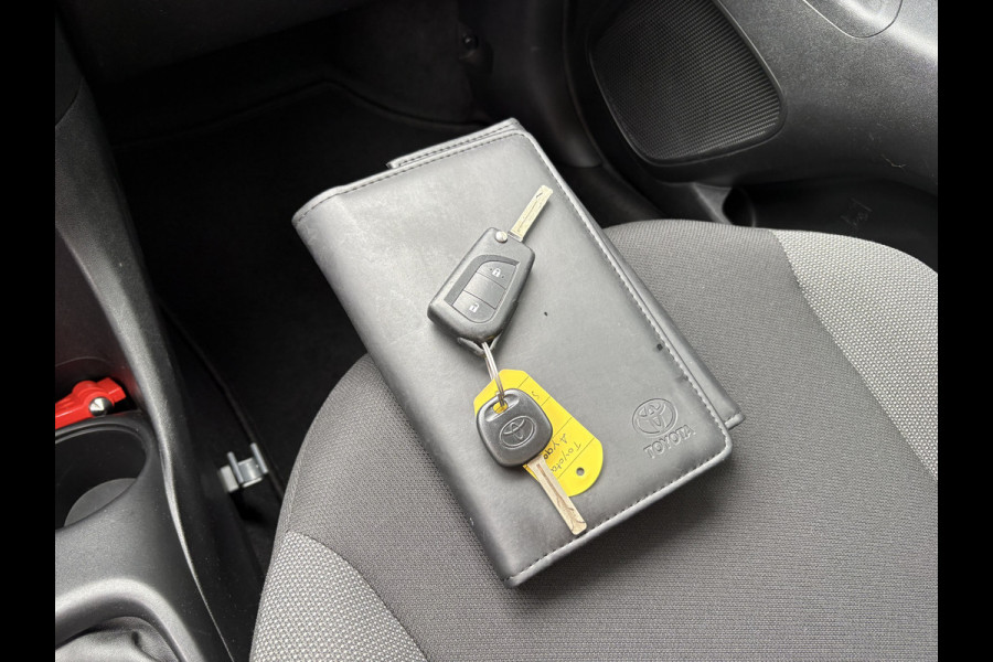 Toyota Aygo 1.0 VVT-i X-Fun 5-drs. AIRCO/MEDIA/LIMITER