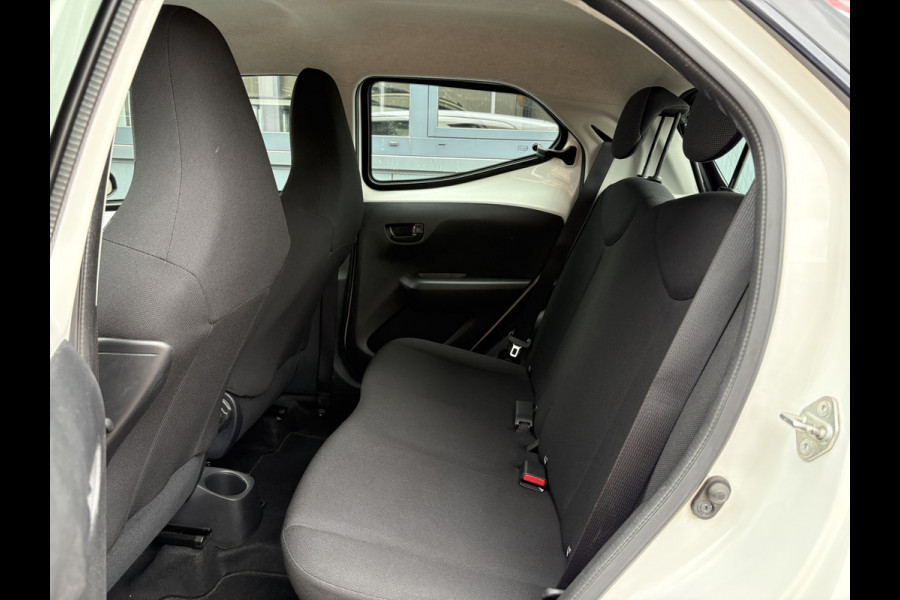 Toyota Aygo 1.0 VVT-i X-Fun 5-drs. AIRCO/MEDIA/LIMITER
