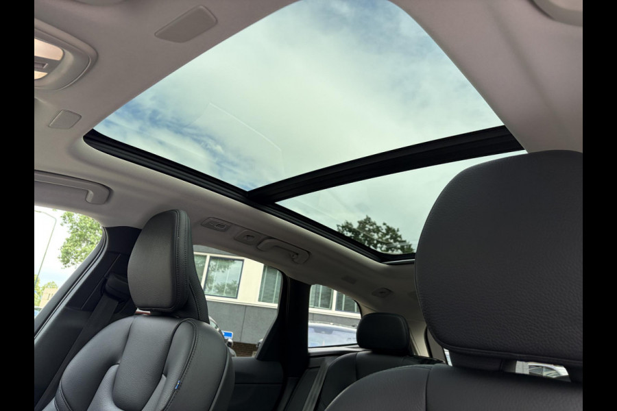Volvo XC60 2.0 T6 Plug-in hybrid AWD Plus Bright VAN: 44.900,- VOOR: 41.440,- UW WKVOORDEEL: 3.460,- | LONG RANGE | PANORAMA DAK | LEDER STOELEN MET MEM. | STOELVERWARMING VOOR EN ACHTER | HARMAN KARDON | 360 CAMERA | DEALER ONDERHOUDEN