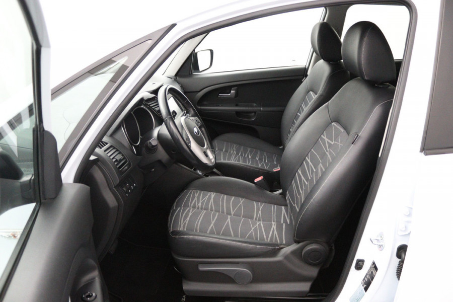 Kia Venga 1.6 CVVT Edition - Airco- Cruise Control - Navigatie- Achteruitrijcamera - Trekhaak- 12 maanden Bovag Garantie