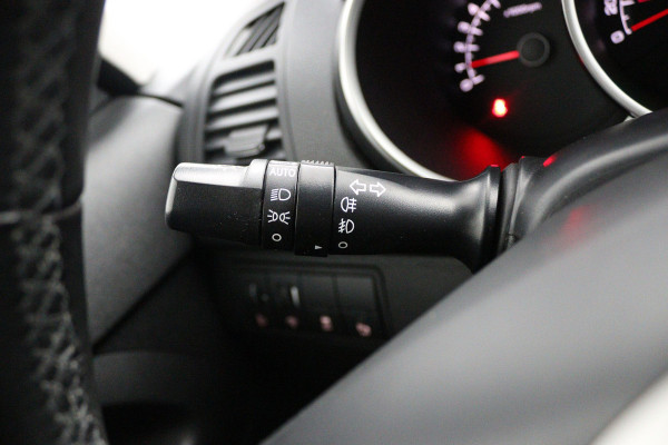 Kia Venga 1.6 CVVT Edition - Airco- Cruise Control - Navigatie- Achteruitrijcamera - Trekhaak- 12 maanden Bovag Garantie
