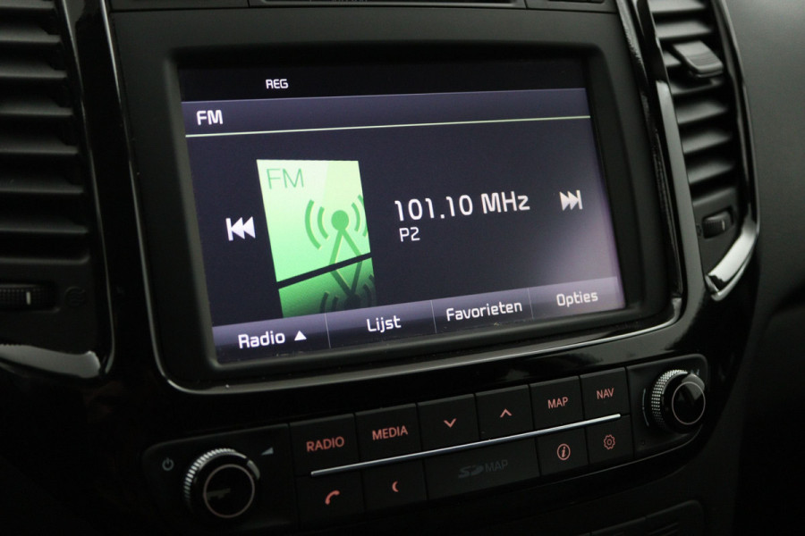 Kia Venga 1.6 CVVT Edition - Airco- Cruise Control - Navigatie- Achteruitrijcamera - Trekhaak- 12 maanden Bovag Garantie