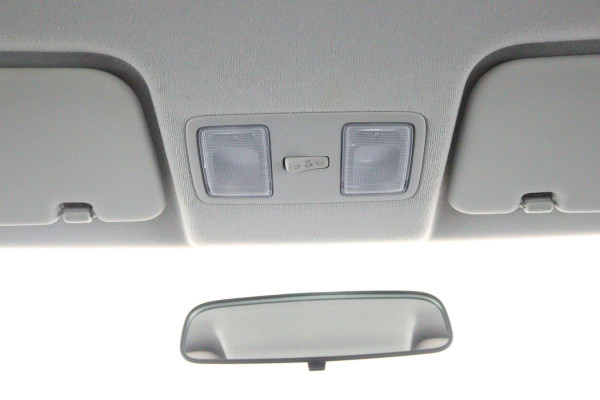 Kia Venga 1.6 CVVT Edition - Airco- Cruise Control - Navigatie- Achteruitrijcamera - Trekhaak- 12 maanden Bovag Garantie