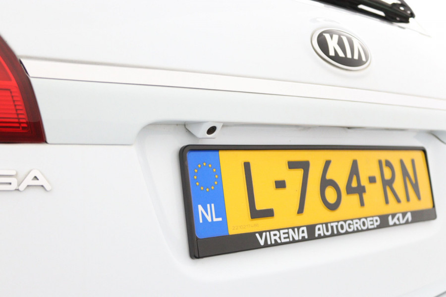 Kia Venga 1.6 CVVT Edition - Airco- Cruise Control - Navigatie- Achteruitrijcamera - Trekhaak- 12 maanden Bovag Garantie