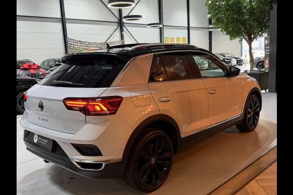 Volkswagen T-Roc 1.5 TSI Sport Business R|Automaat|ACC|Pano|19" Zwarte Velgen|Trekhaak 1.500kg|Blindspot|Keyless|Rijklaar
