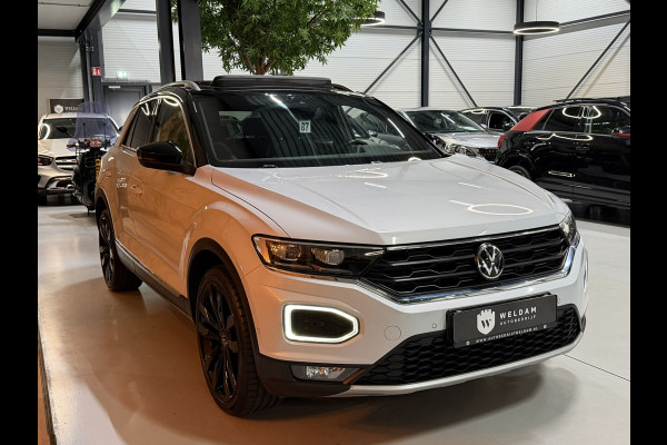 Volkswagen T-Roc 1.5 TSI Sport Business R|Automaat|ACC|Pano|19" Zwarte Velgen|Trekhaak 1.500kg|Blindspot|Keyless|Rijklaar
