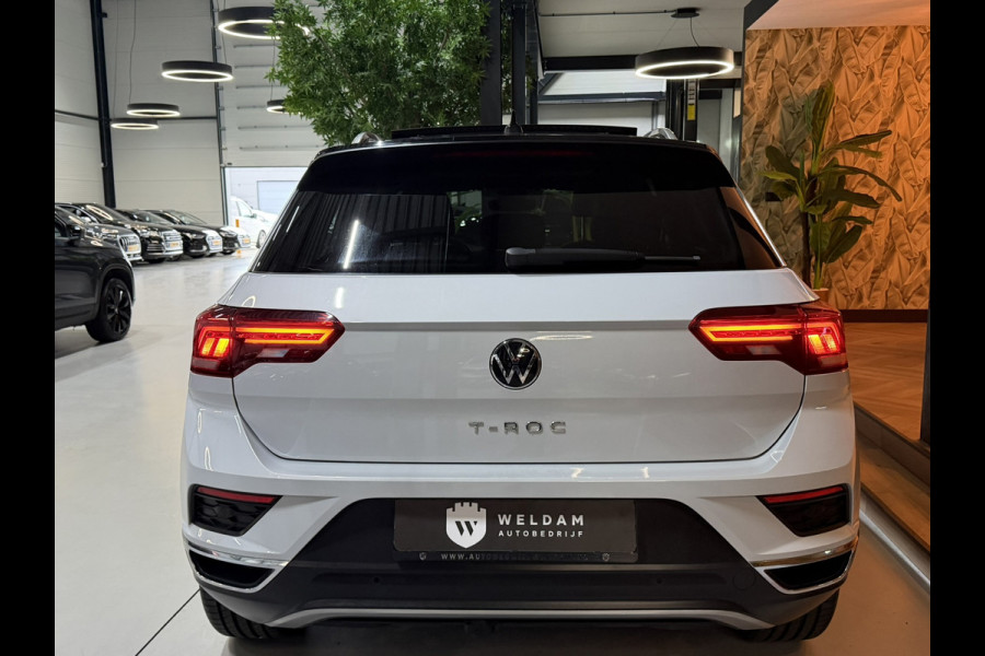 Volkswagen T-Roc 1.5 TSI Sport Business R|Automaat|ACC|Pano|19" Zwarte Velgen|Trekhaak 1.500kg|Blindspot|Keyless|Rijklaar