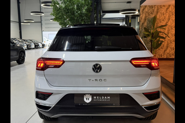 Volkswagen T-Roc 1.5 TSI Sport Business R|Automaat|ACC|Pano|19" Zwarte Velgen|Trekhaak 1.500kg|Blindspot|Keyless|Rijklaar