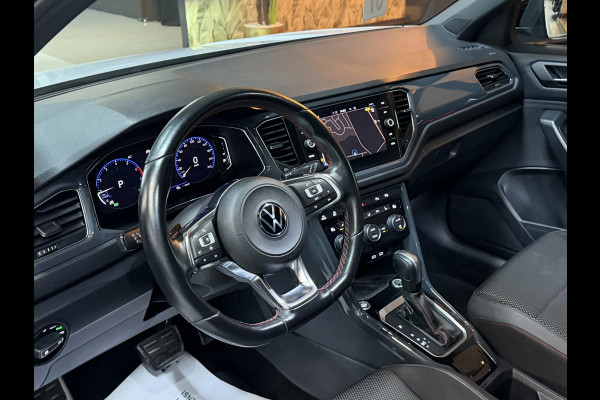 Volkswagen T-Roc 1.5 TSI Sport Business R|Automaat|ACC|Pano|19" Zwarte Velgen|Trekhaak 1.500kg|Blindspot|Keyless|Rijklaar