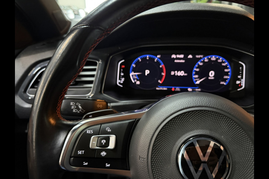 Volkswagen T-Roc 1.5 TSI Sport Business R|Automaat|ACC|Pano|19" Zwarte Velgen|Trekhaak 1.500kg|Blindspot|Keyless|Rijklaar