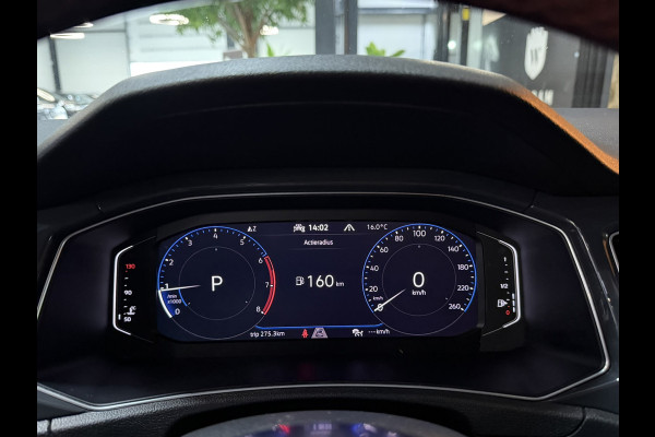 Volkswagen T-Roc 1.5 TSI Sport Business R|Automaat|ACC|Pano|19" Zwarte Velgen|Trekhaak 1.500kg|Blindspot|Keyless|Rijklaar