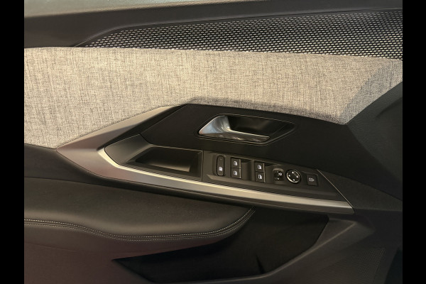 Peugeot 5008 1.2 HYBRID 145e. 11/25 GT LINE AUT. 7PERS CARPLAY XL NAVI STOELVERW KEYLESS 360CAM ELEK.KLEP 7P 7 Persoons