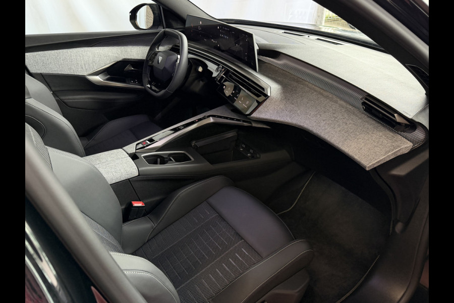Peugeot 5008 1.2 HYBRID 145e. 11/25 GT LINE AUT. 7PERS CARPLAY XL NAVI STOELVERW KEYLESS 360CAM ELEK.KLEP 7P 7 Persoons