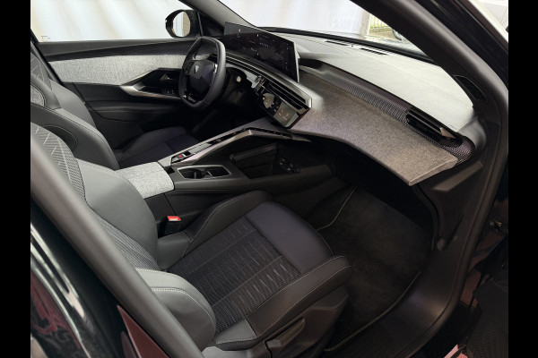 Peugeot 5008 1.2 HYBRID 145e. 11/25 GT LINE AUT. 7PERS CARPLAY XL NAVI STOELVERW KEYLESS 360CAM ELEK.KLEP 7P 7 Persoons