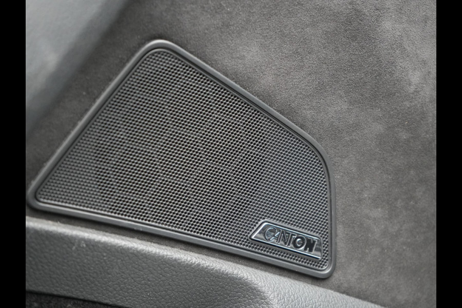 Škoda Superb Combi 1.4 TSI iV Sportline Business PHEV 218pk Dealer O.H. | Panodak | Adaptive Cruise | Camera | Canton Audio | Alcantara Sportstoelen Memory & Verwarmd | Sfeerverlichting | Keyless | Crystal LED | Apple Carplay | Stuur Verwarmd | Plug In Hybrid |