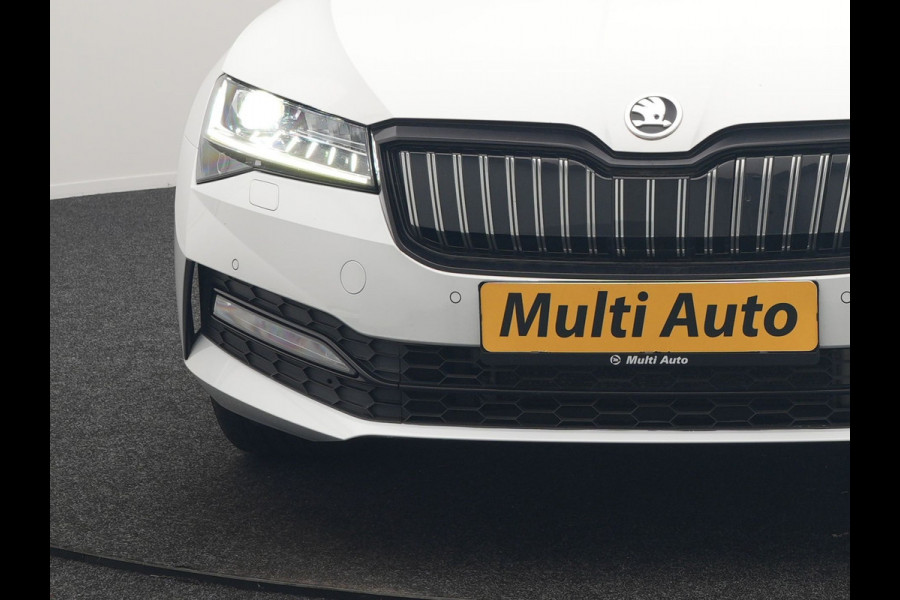 Škoda Superb Combi 1.4 TSI iV Sportline Business PHEV 218pk Dealer O.H. | Panodak | Adaptive Cruise | Camera | Canton Audio | Alcantara Sportstoelen Memory & Verwarmd | Sfeerverlichting | Keyless | Crystal LED | Apple Carplay | Stuur Verwarmd | Plug In Hybrid |
