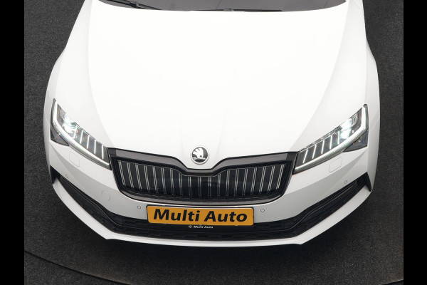 Škoda Superb Combi 1.4 TSI iV Sportline Business PHEV 218pk Dealer O.H. | Panodak | Adaptive Cruise | Camera | Canton Audio | Alcantara Sportstoelen Memory & Verwarmd | Sfeerverlichting | Keyless | Crystal LED | Apple Carplay | Stuur Verwarmd | Plug In Hybrid |