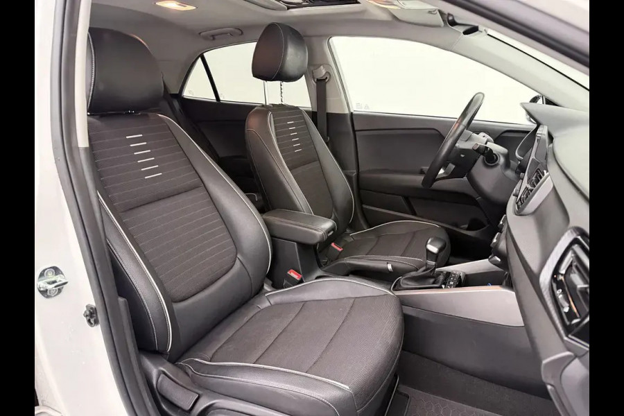 Kia Rio 1.0 T-GDi GT-Line - Automaat - Navi - Camera - Schuifdak - Climate