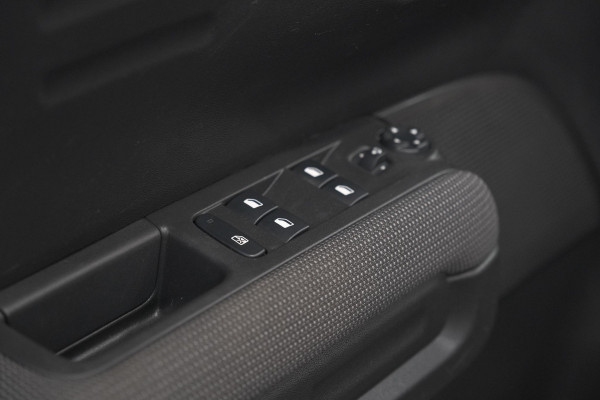 Citroën C3 Aircross PureTech 110 S&S Shine | Panoramadak | Apple Carplay | Climate Control | Parkeersensoren
