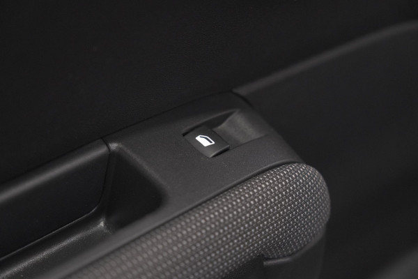 Citroën C3 Aircross PureTech 110 S&S Shine | Panoramadak | Apple Carplay | Climate Control | Parkeersensoren